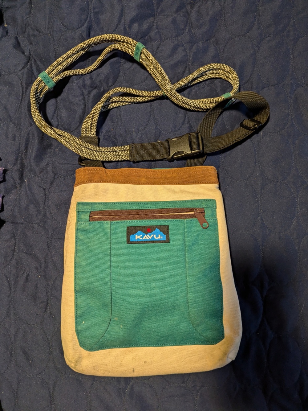 KAVU | Teal and Cream Crossbody Shoulder Bag